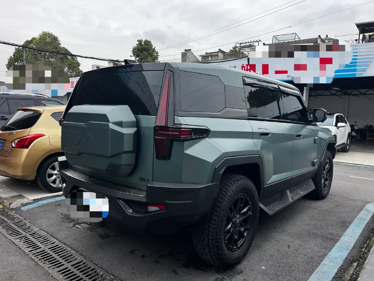 2023 M Hero 917 REEV 197HP 2AT REEV 65.8KWH,autocango,china used car exporter,china ev exporter,chinese used car exporter,chinese used ev exporter