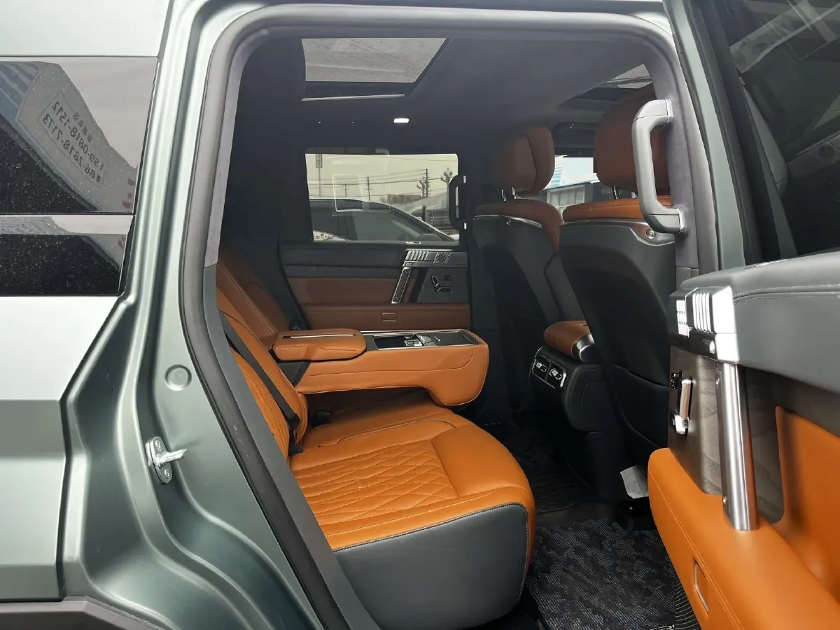 2023 M Hero 917 REEV 197HP 2AT REEV 65.8KWH,autocango,china used car exporter,china ev exporter,chinese used car exporter,chinese used ev exporter