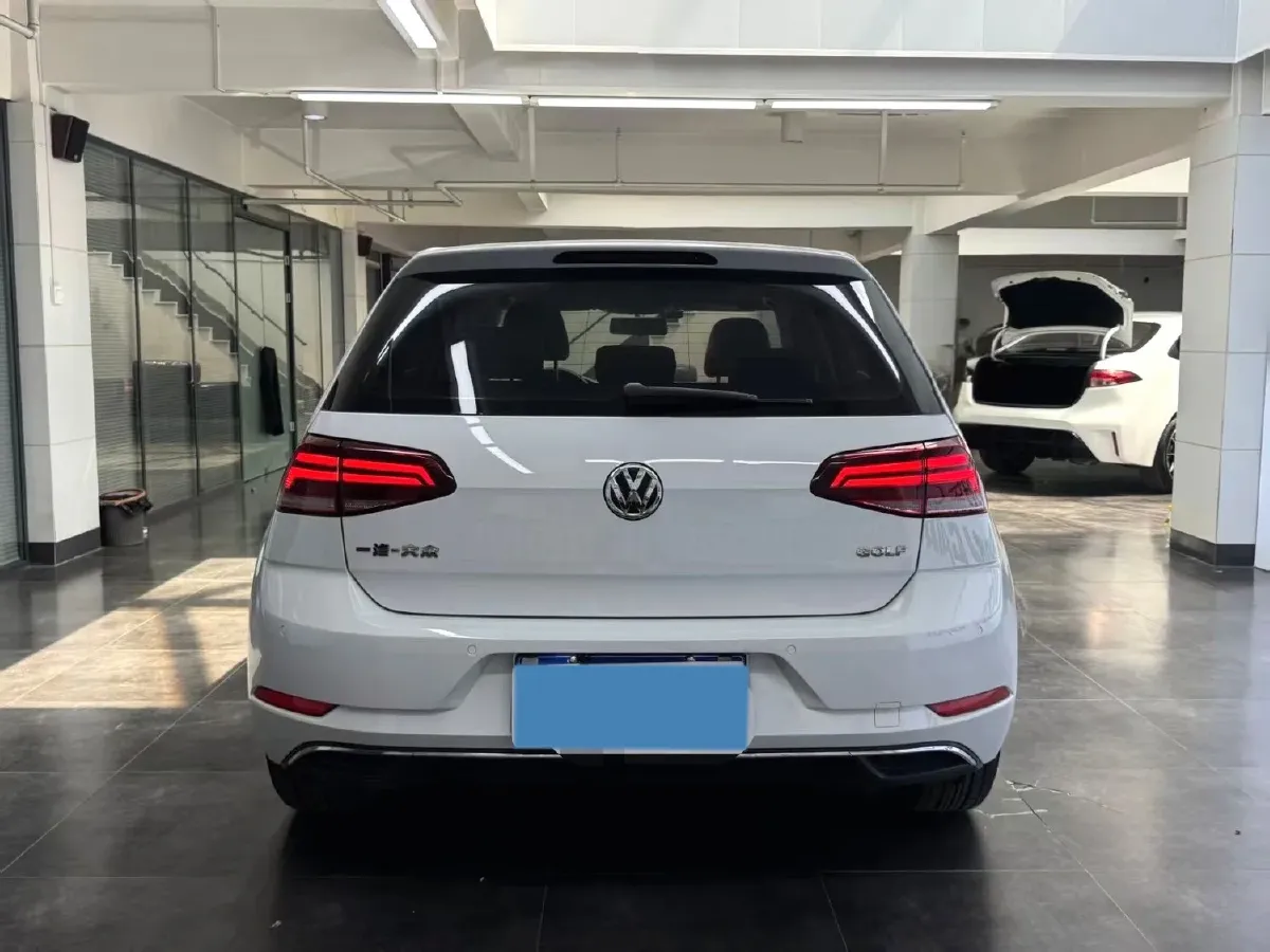 2018 Volkswagen Golf 1.6L 110HP L4 6AT,autocango,china used car exporter,china ev exporter,chinese used car exporter,chinese used ev exporter