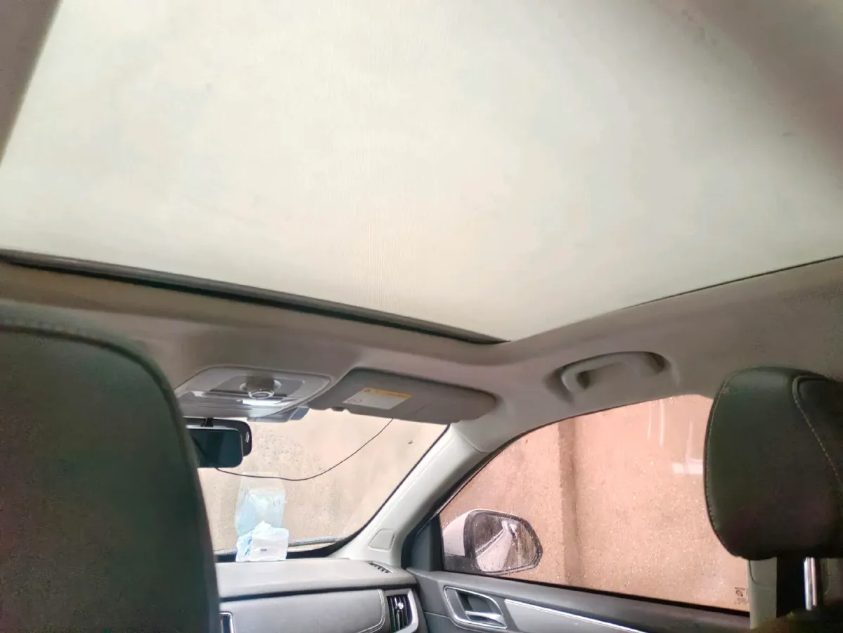 2020 Roewe i6 1.5T 169HP L4 7DCT,autocango,china used car exporter,china ev exporter,chinese used car exporter,chinese used ev exporter