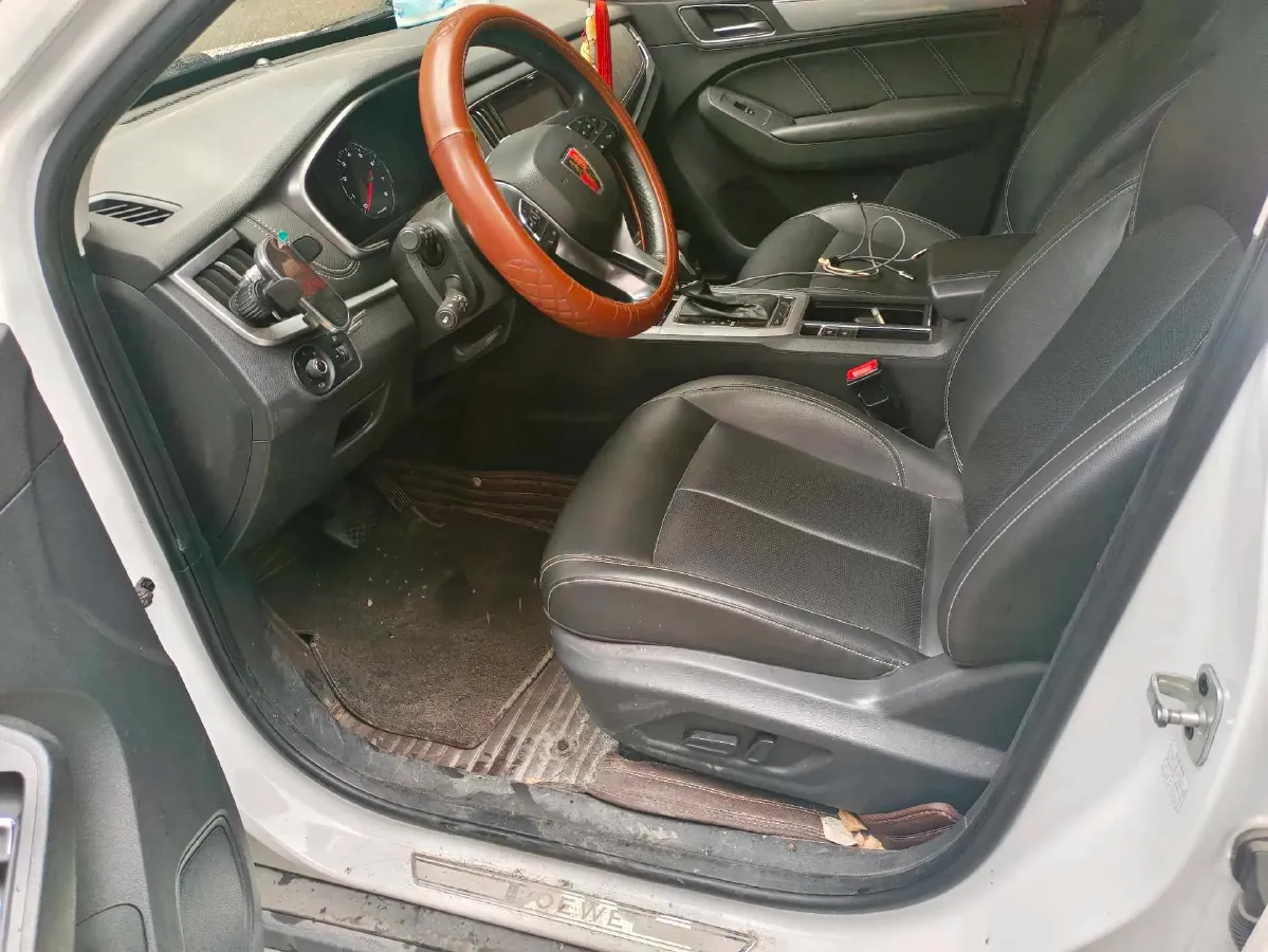 2020 Roewe i6 1.5T 169HP L4 7DCT,autocango,china used car exporter,china ev exporter,chinese used car exporter,chinese used ev exporter