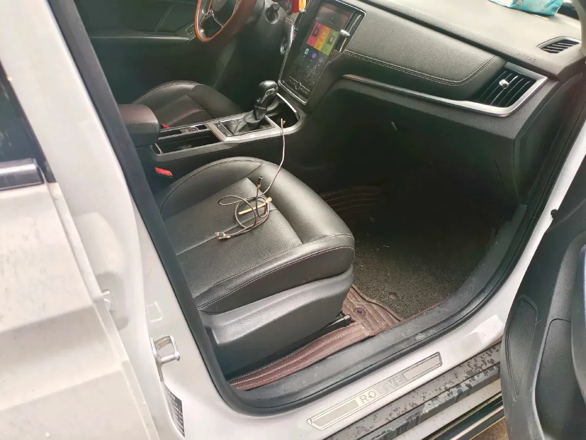 2020 Roewe i6 1.5T 169HP L4 7DCT,autocango,china used car exporter,china ev exporter,chinese used car exporter,chinese used ev exporter