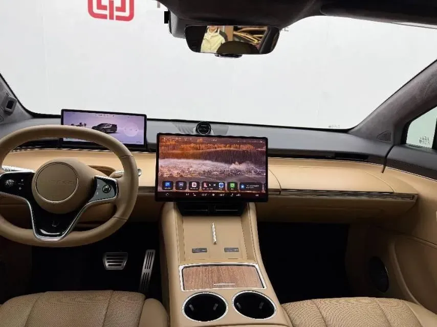 2025 Luxeed R7 REEV 156HP REEV,autocango,china used car exporter,china ev exporter,chinese used car exporter,chinese used ev exporter