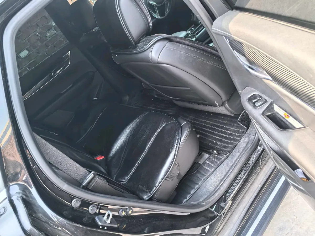 2020 Cadillac XT5 2.0T 237HP L4 9AT,autocango,china used car exporter,china ev exporter,chinese used car exporter,chinese used ev exporter