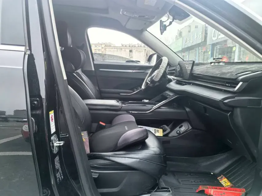 2022 Haval H6 1.5T 184HP L4 7DCT,autocango,china used car exporter,china ev exporter,chinese used car exporter,chinese used ev exporter