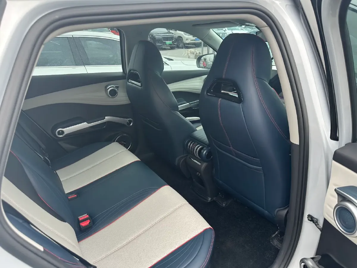 2022 Foton Grand General G7 2.0T 238HP L4 8AT,autocango,china used car exporter,china ev exporter,chinese used car exporter,chinese used ev exporter