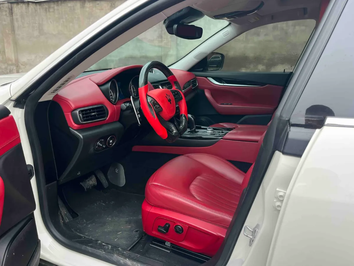 2018 Maserati Levante 3.0T 350HP V6 8AT,autocango,china used car exporter,china ev exporter,chinese used car exporter,chinese used ev exporter