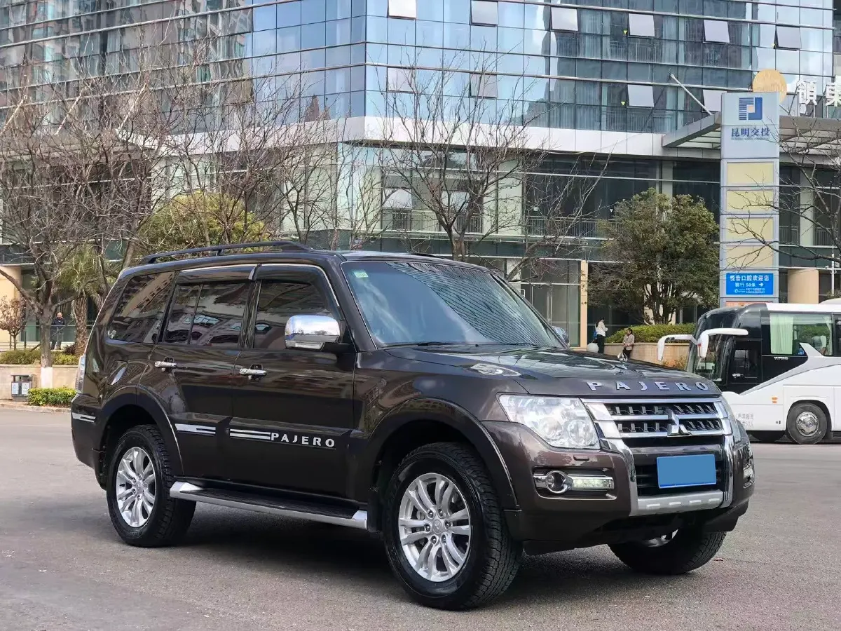 2017 Honda Jade 1.8L 141HP L4 5AT,autocango,china used car exporter,china ev exporter,chinese used car exporter,chinese used ev exporter