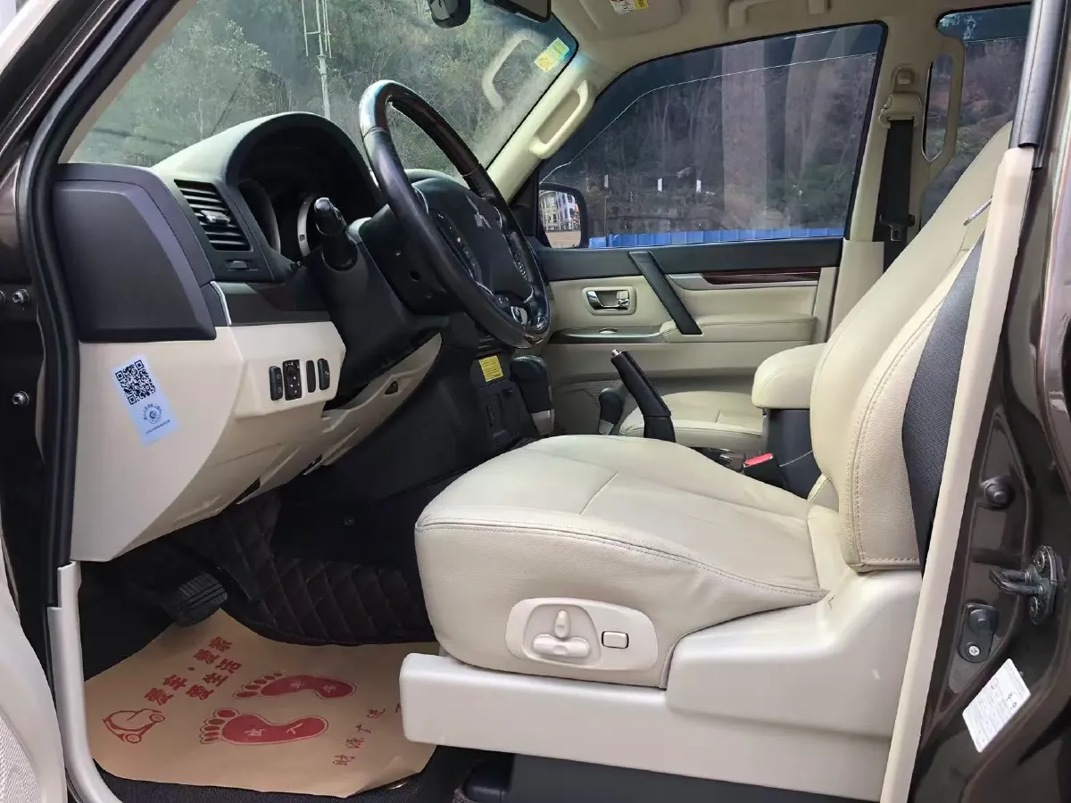 2017 Honda Jade 1.8L 141HP L4 5AT,autocango,china used car exporter,china ev exporter,chinese used car exporter,chinese used ev exporter