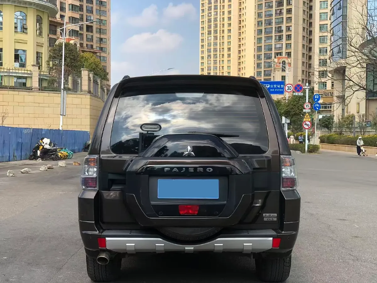 2017 Honda Jade 1.8L 141HP L4 5AT,autocango,china used car exporter,china ev exporter,chinese used car exporter,chinese used ev exporter