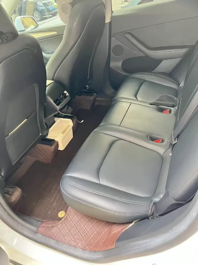 2022 Tesla Model Y BEV 60KWH,autocango,china used car exporter,china ev exporter,chinese used car exporter,chinese used ev exporter