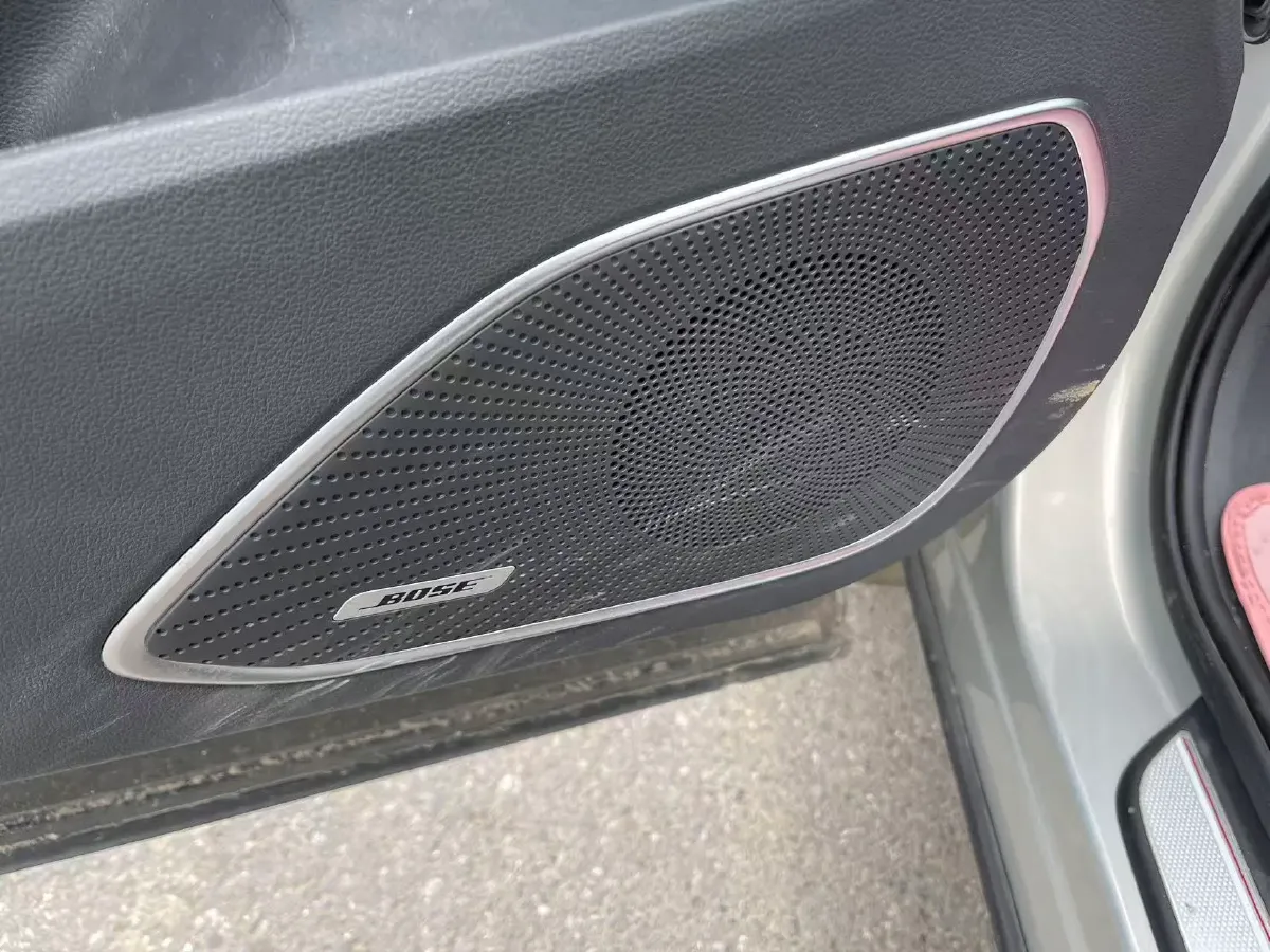 2023 HongQi HS5 2.0T 252HP L4 8AT,autocango,china used car exporter,china ev exporter,chinese used car exporter,chinese used ev exporter