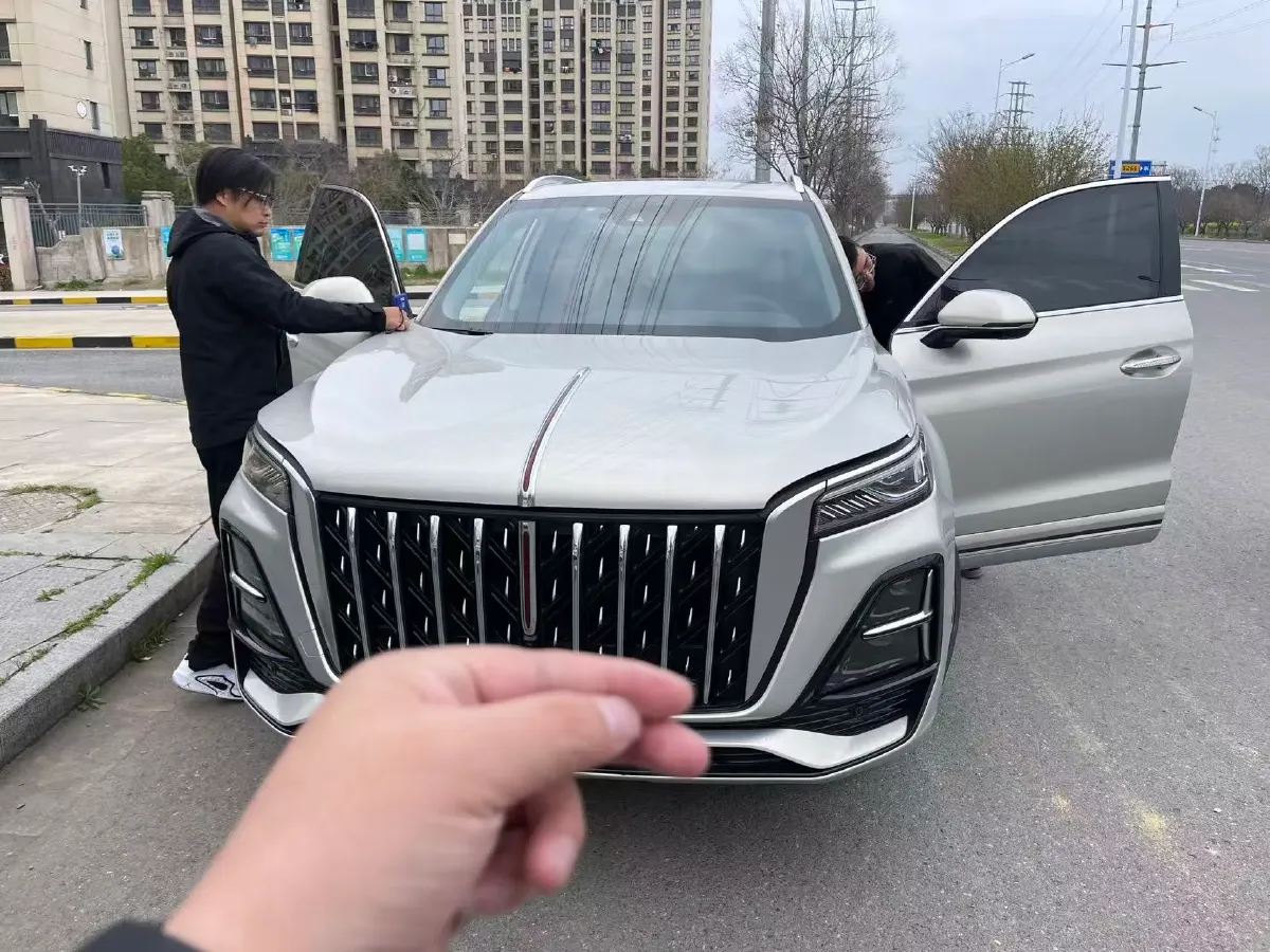 2023 HongQi HS5 2.0T 252HP L4 8AT,autocango,china used car exporter,china ev exporter,chinese used car exporter,chinese used ev exporter