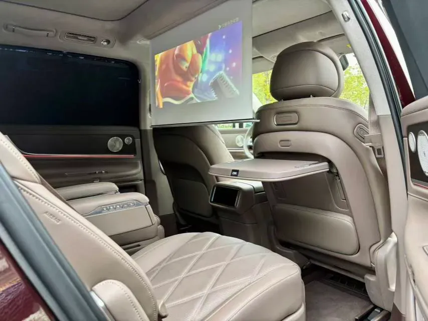 2025 AITO AITO M9 REEV 160HP REEV 52KWH,autocango,china used car exporter,china ev exporter,chinese used car exporter,chinese used ev exporter