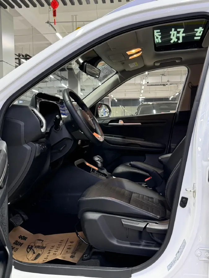 2024 Kia Sonet 1.5L 115HP L4 CVT,autocango,china used car exporter,china ev exporter,chinese used car exporter,chinese used ev exporter