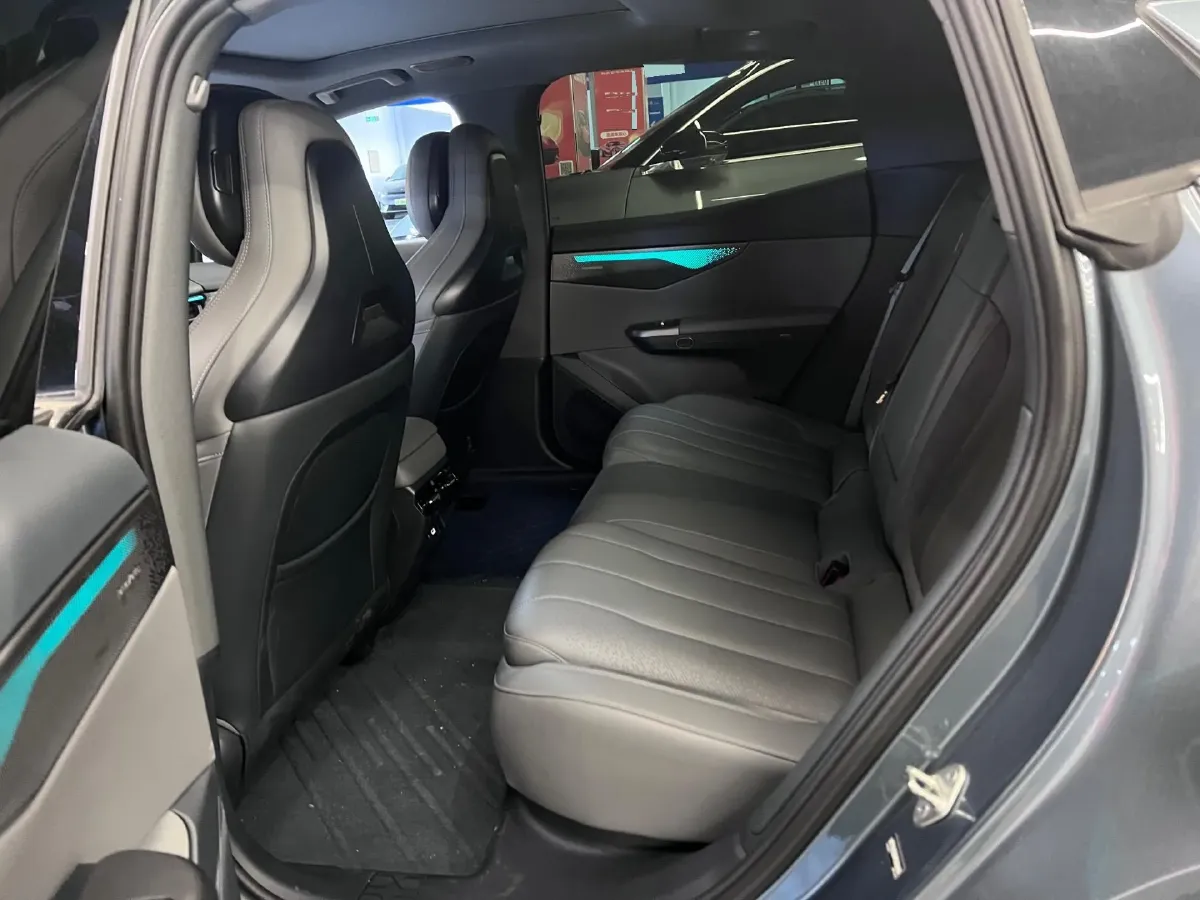 2024 LYNK&CO 01 2.0T 254HP L4 8AT,autocango,china used car exporter,china ev exporter,chinese used car exporter,chinese used ev exporter