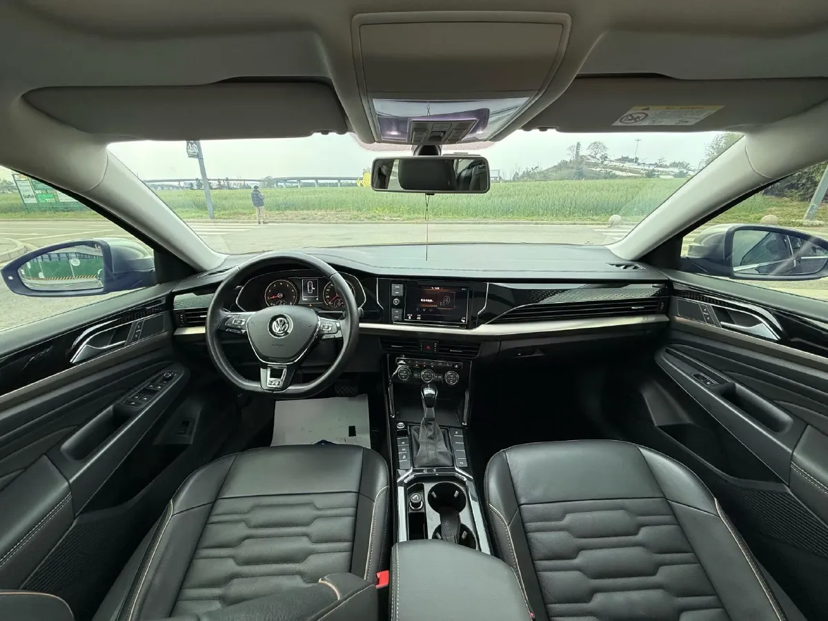 2019 Skoda Kodiak 2.0T 186HP L4 7DCT,autocango,china used car exporter,china ev exporter,chinese used car exporter,chinese used ev exporter