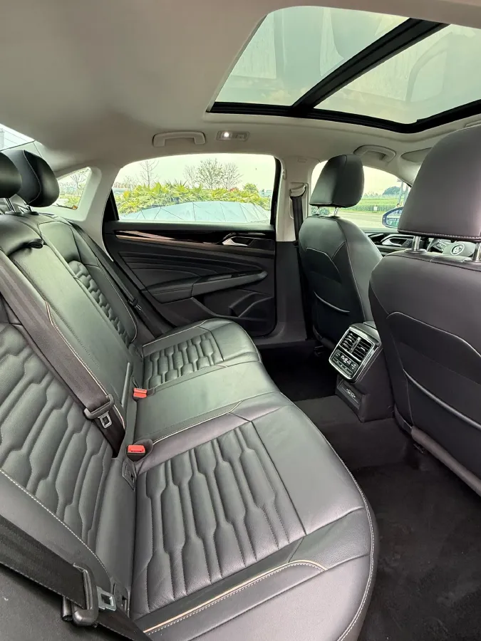 2019 Skoda Kodiak 2.0T 186HP L4 7DCT,autocango,china used car exporter,china ev exporter,chinese used car exporter,chinese used ev exporter