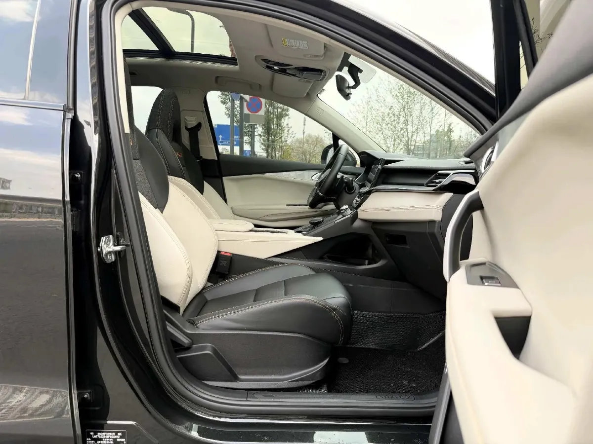 2022 LYNK&CO 02 1.5T 180HP L3 7DCT,autocango,china used car exporter,china ev exporter,chinese used car exporter,chinese used ev exporter