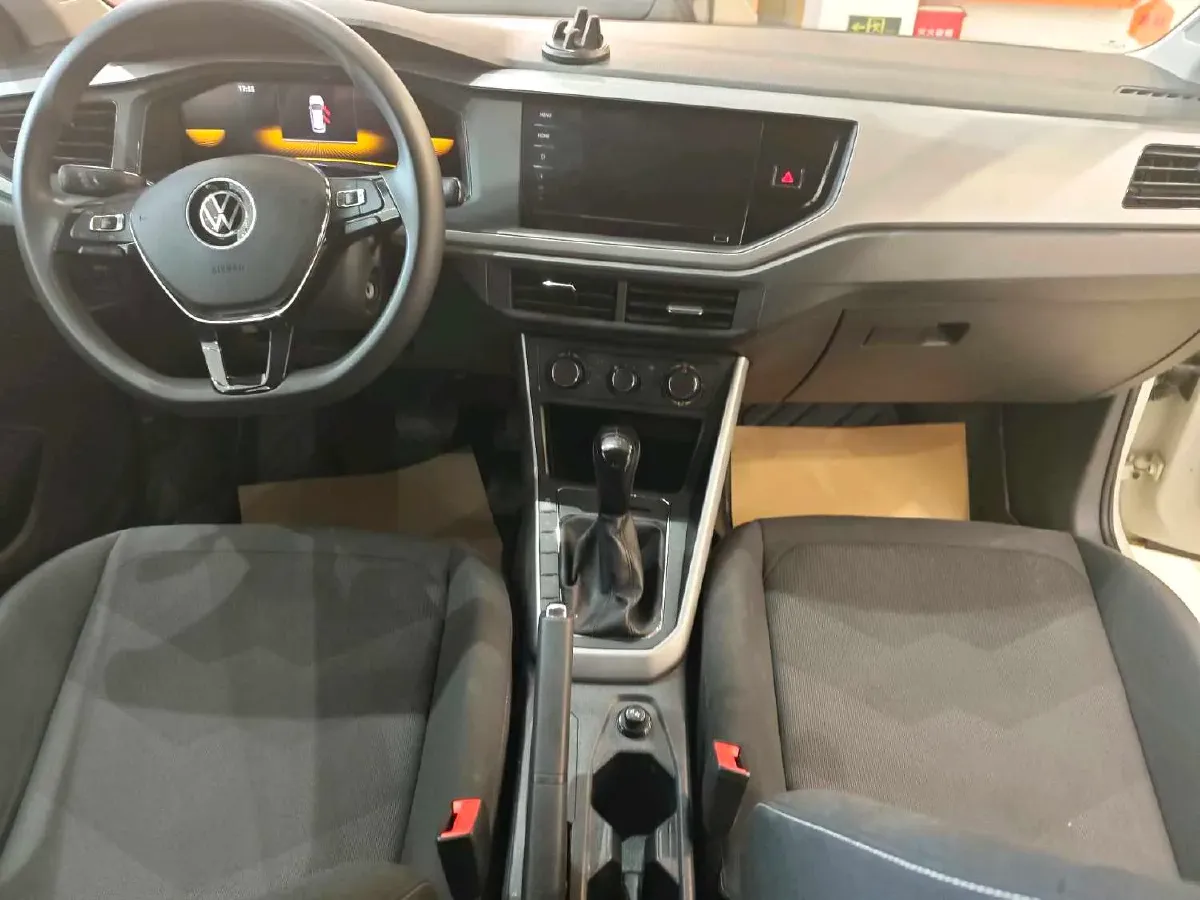 2023 Volkswagen Polo 1.5L 110HP L4 6AT,autocango,china used car exporter,china ev exporter,chinese used car exporter,chinese used ev exporter