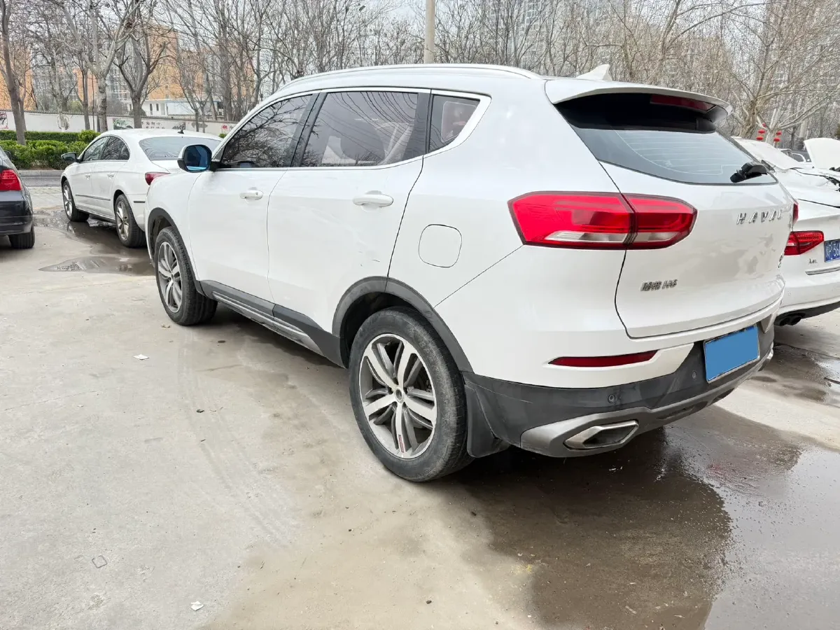 2017 Haval H6 2.0T 197HP L4 7DCT,autocango,china used car exporter,china ev exporter,chinese used car exporter,chinese used ev exporter
