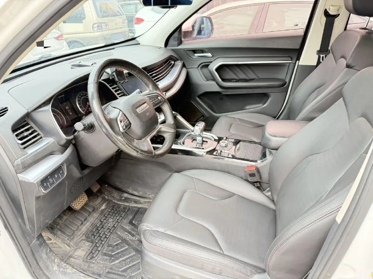 2017 Haval H6 2.0T 197HP L4 7DCT,autocango,china used car exporter,china ev exporter,chinese used car exporter,chinese used ev exporter