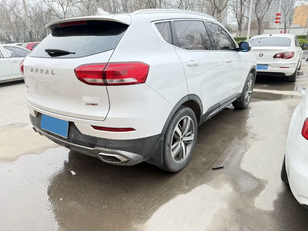 2017 Haval H6 2.0T 197HP L4 7DCT,autocango,china used car exporter,china ev exporter,chinese used car exporter,chinese used ev exporter