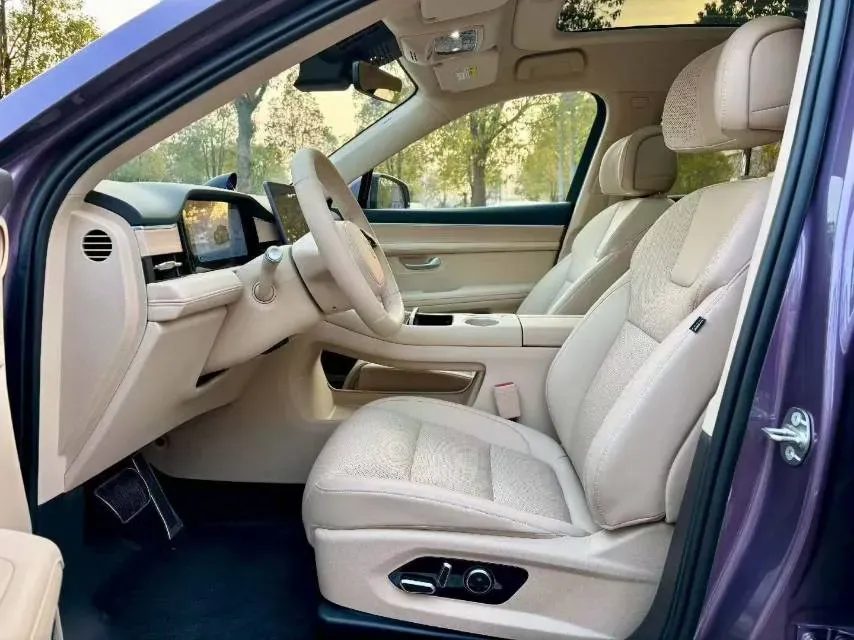 2025 AITO AITO M5 1.5T 152HP L4 REEV 42KWH,autocango,china used car exporter,china ev exporter,chinese used car exporter,chinese used ev exporter