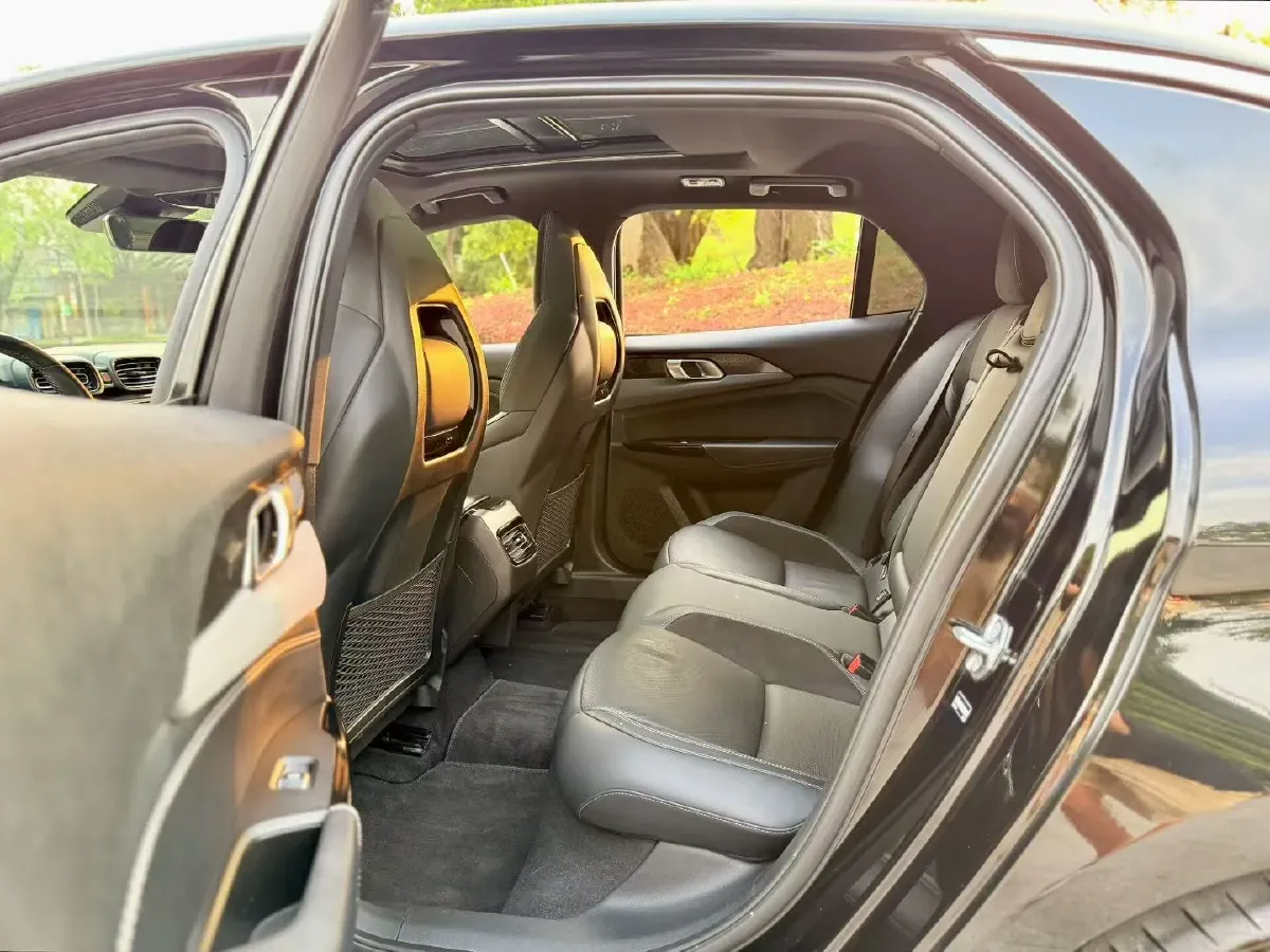 2022 LYNK&CO 03 2.0T 190HP L4 7DCT,autocango,china used car exporter,china ev exporter,chinese used car exporter,chinese used ev exporter