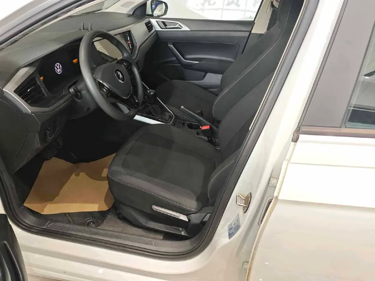 2023 Volkswagen Polo 1.5L 110HP L4 6AT,autocango,china used car exporter,china ev exporter,chinese used car exporter,chinese used ev exporter
