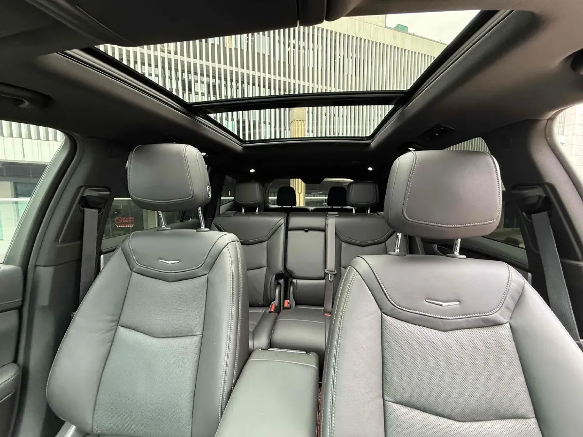 2021 Cadillac XT6 2.0T 237HP L4 9AT,autocango,china used car exporter,china ev exporter,chinese used car exporter,chinese used ev exporter
