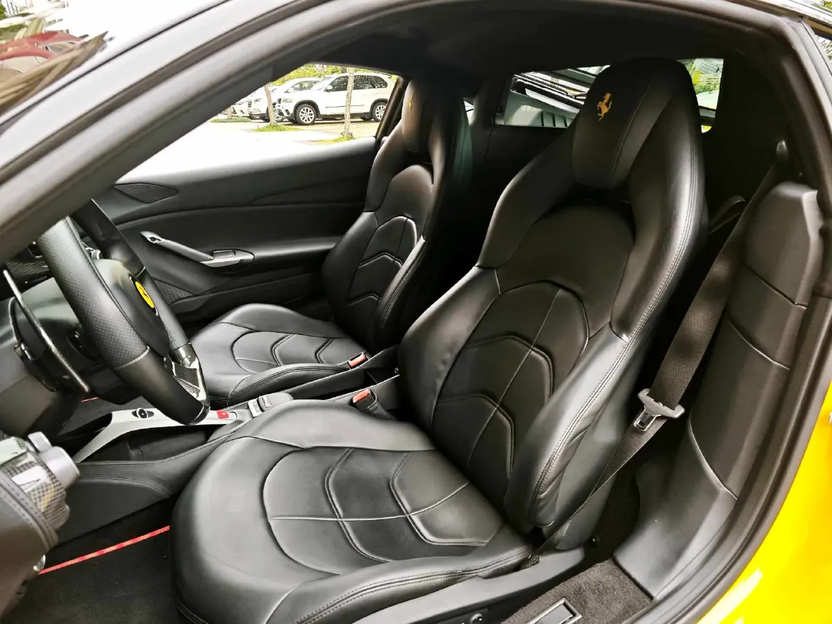 2015 Ferrari 488 3.9T 670HP V8 7DCT,autocango,china used car exporter,china ev exporter,chinese used car exporter,chinese used ev exporter