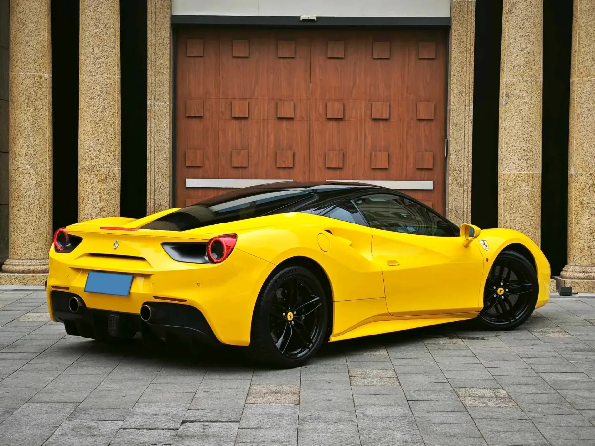 2015 Ferrari 488 3.9T 670HP V8 7DCT,autocango,china used car exporter,china ev exporter,chinese used car exporter,chinese used ev exporter