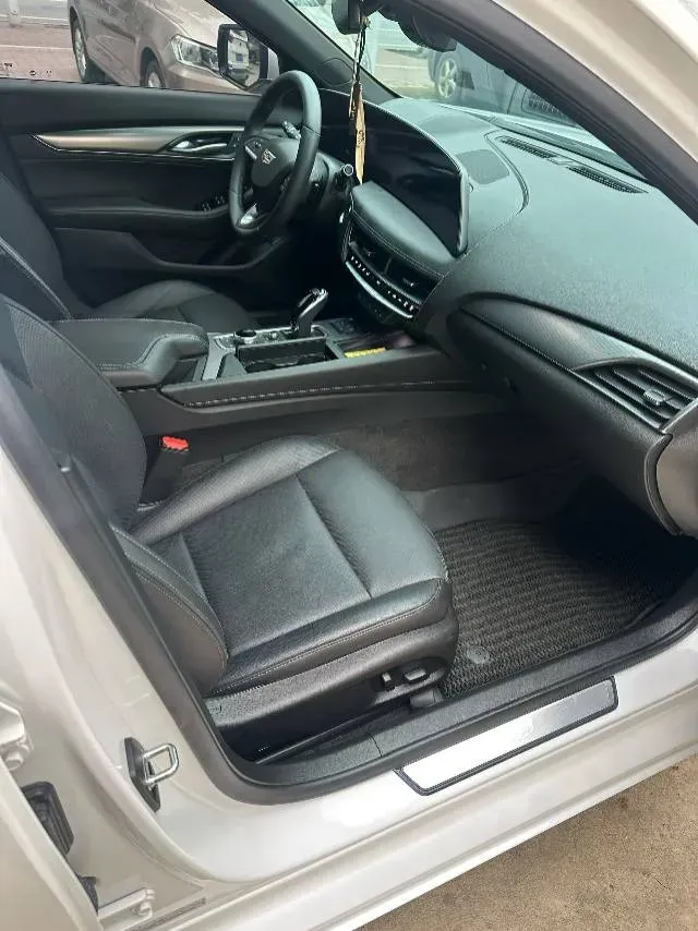 2024 Cadillac CT5 2.0T 237HP L4 10AT,autocango,china used car exporter,china ev exporter,chinese used car exporter,chinese used ev exporter