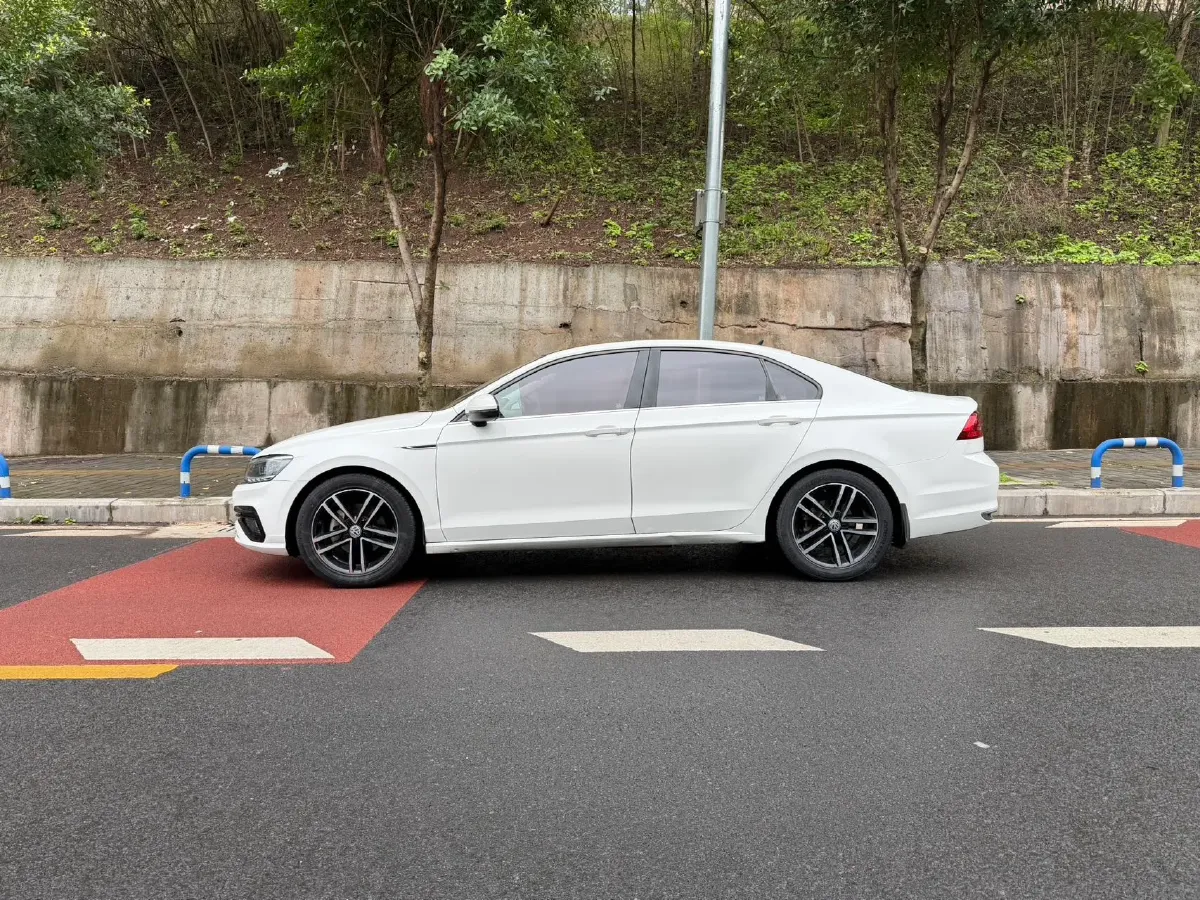 2019 Volkswagen Passat 1.4T 150HP L4 7DCT,autocango,china used car exporter,china ev exporter,chinese used car exporter,chinese used ev exporter