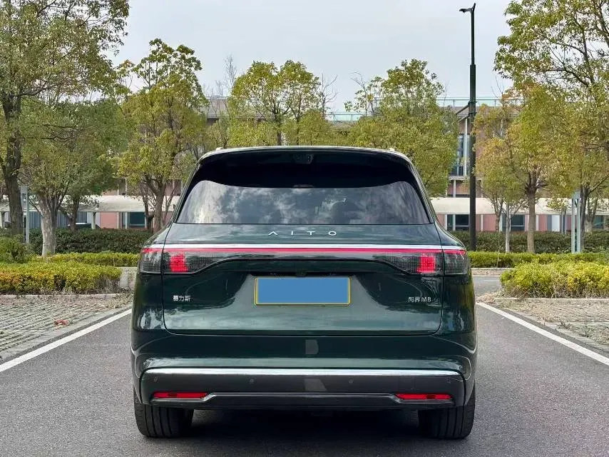 2025 AITO AITO M8 REEV 160HP REEV 53.4KWH,autocango,china used car exporter,china ev exporter,chinese used car exporter,chinese used ev exporter