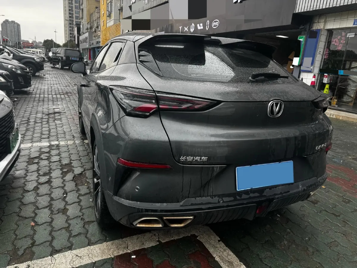 2022 ChangAn UNI-T 1.5T 188HP L4 7DCT,autocango,china used car exporter,china ev exporter,chinese used car exporter,chinese used ev exporter