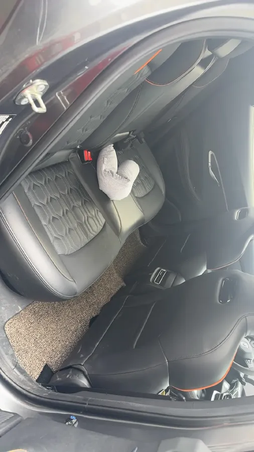 2022 ChangAn UNI-T 1.5T 188HP L4 7DCT,autocango,china used car exporter,china ev exporter,chinese used car exporter,chinese used ev exporter