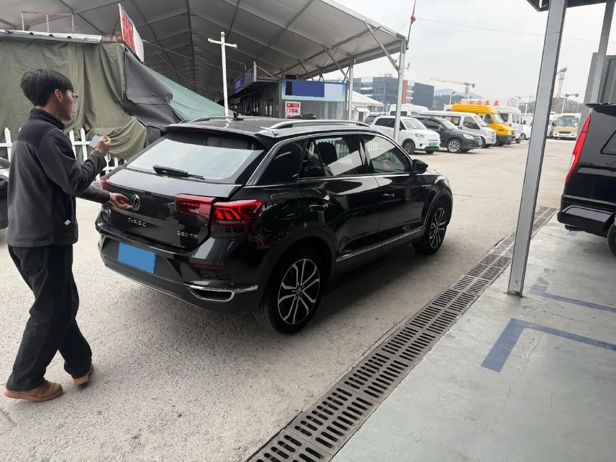 2021 Volkswagen T-Roc 1.4T 150HP L4 7DCT,autocango,china used car exporter,china ev exporter,chinese used car exporter,chinese used ev exporter