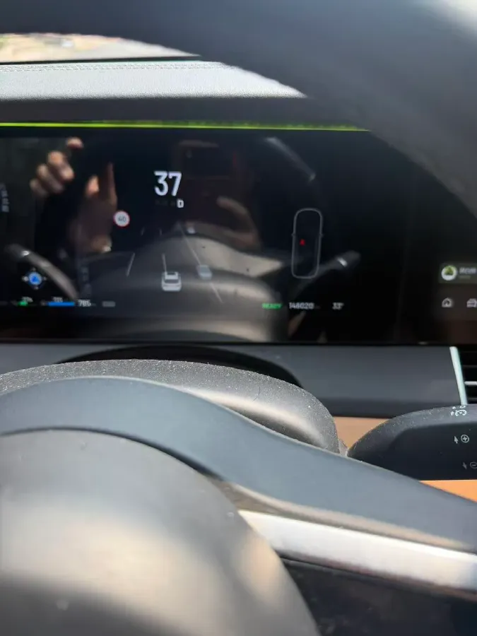 2021 Li ONE Range Extended 131HP REEV 40.5KWH,autocango,china used car exporter,china ev exporter,chinese used car exporter,chinese used ev exporter