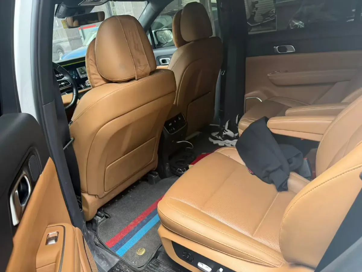 2021 Li ONE Range Extended 131HP REEV 40.5KWH,autocango,china used car exporter,china ev exporter,chinese used car exporter,chinese used ev exporter