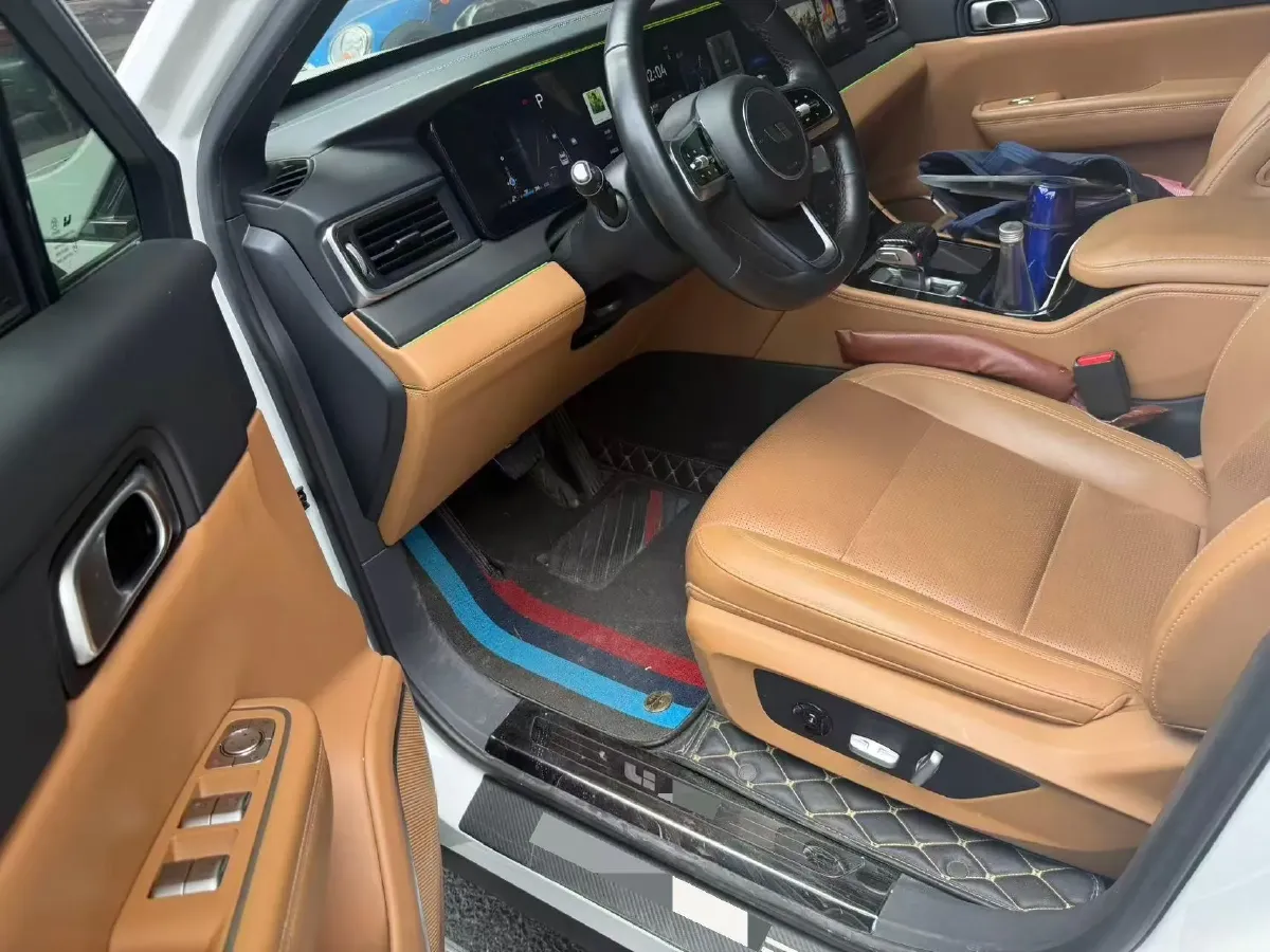 2021 Li ONE Range Extended 131HP REEV 40.5KWH,autocango,china used car exporter,china ev exporter,chinese used car exporter,chinese used ev exporter