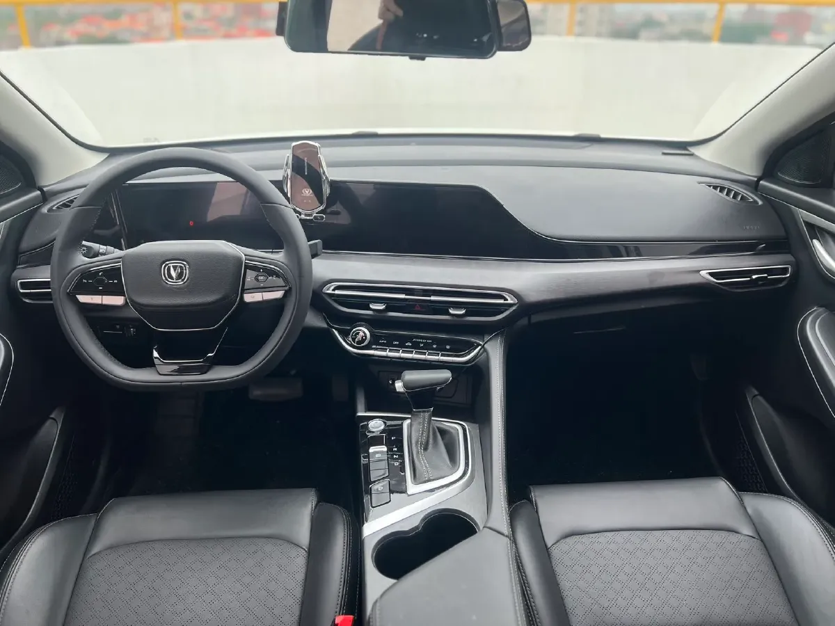 2022 ChangAn Eado 1.6L 128HP L4 CVT,autocango,china used car exporter,china ev exporter,chinese used car exporter,chinese used ev exporter