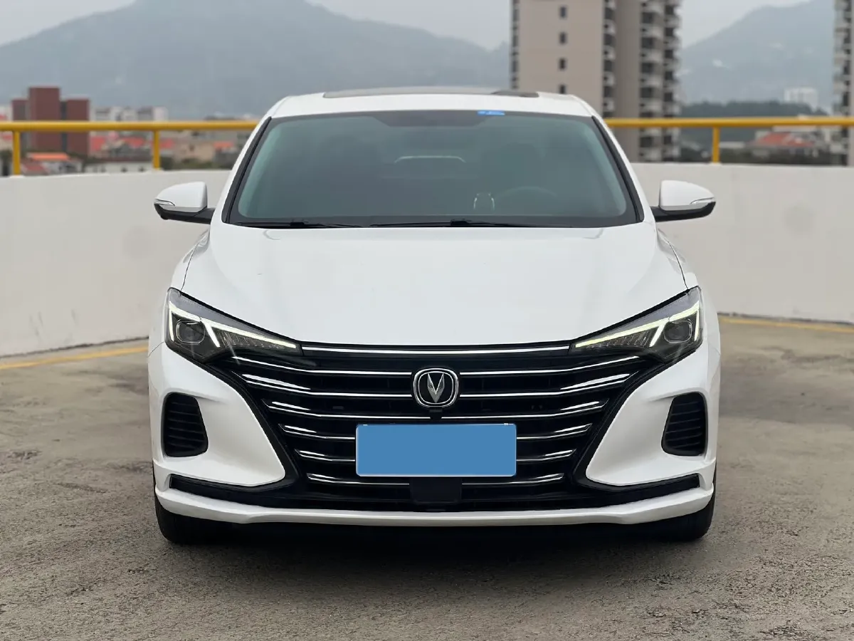2022 ChangAn Eado 1.6L 128HP L4 CVT,autocango,china used car exporter,china ev exporter,chinese used car exporter,chinese used ev exporter