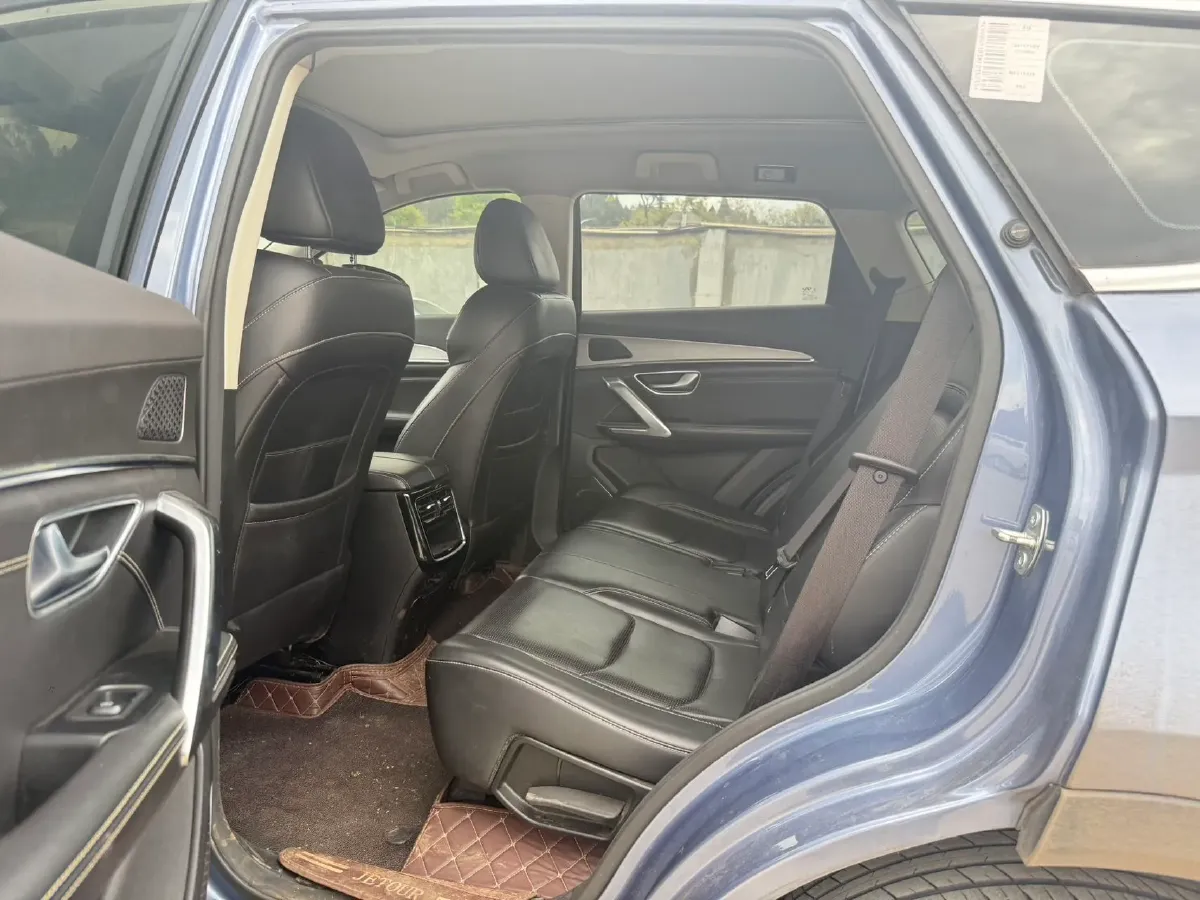 2021 Jetour X70 Plus 1.5T 156HP L4 6MT,autocango,china used car exporter,china ev exporter,chinese used car exporter,chinese used ev exporter