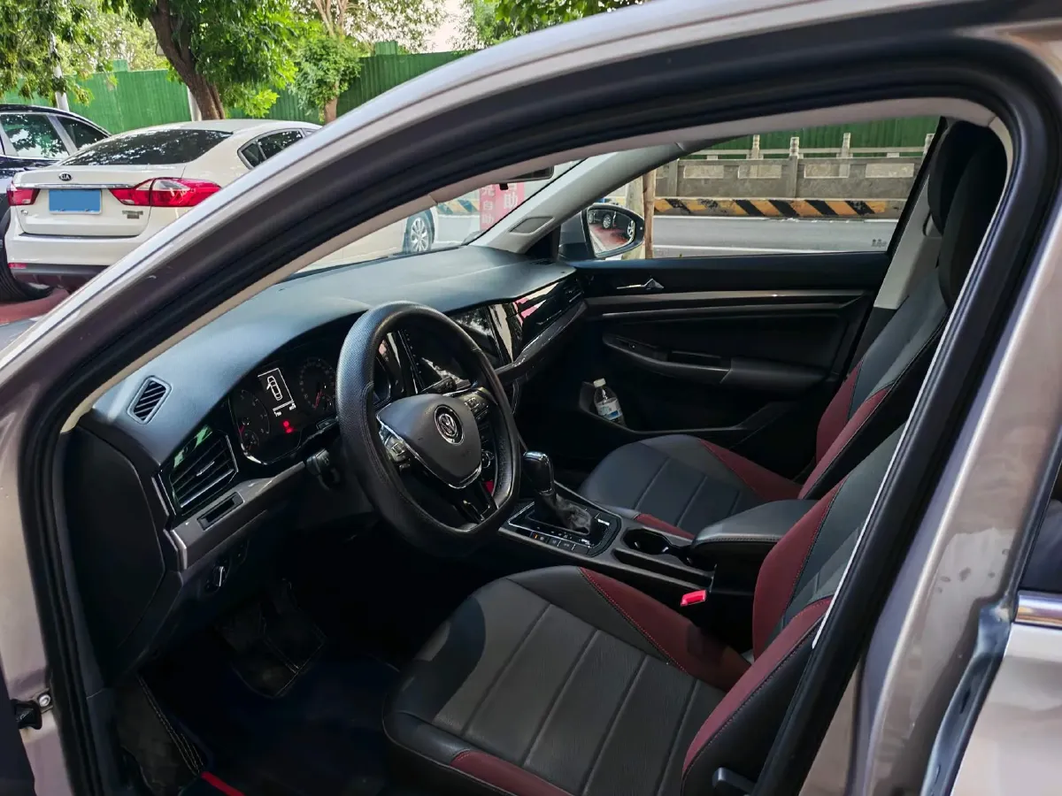 2019 MAXUS T60 2.0T 218HP L4 6AT,autocango,china used car exporter,china ev exporter,chinese used car exporter,chinese used ev exporter