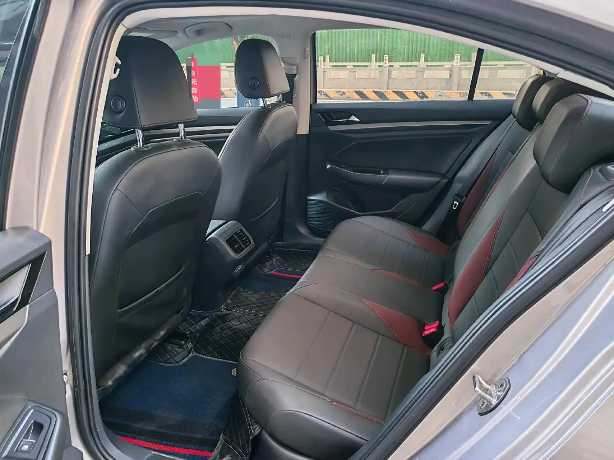 2019 MAXUS T60 2.0T 218HP L4 6AT,autocango,china used car exporter,china ev exporter,chinese used car exporter,chinese used ev exporter