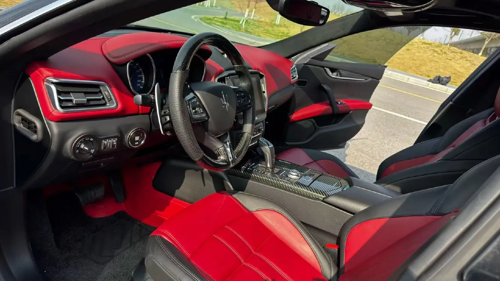 2019 Maserati Ghibli 3.0T 350HP V6 8AT,autocango,china used car exporter,china ev exporter,chinese used car exporter,chinese used ev exporter