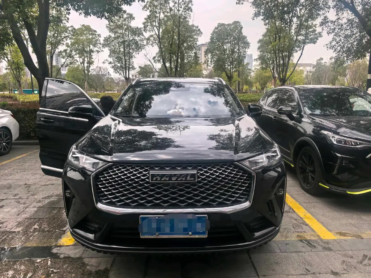 2021 Haval H6 1.5T 169HP L4 7DCT,autocango,china used car exporter,china ev exporter,chinese used car exporter,chinese used ev exporter