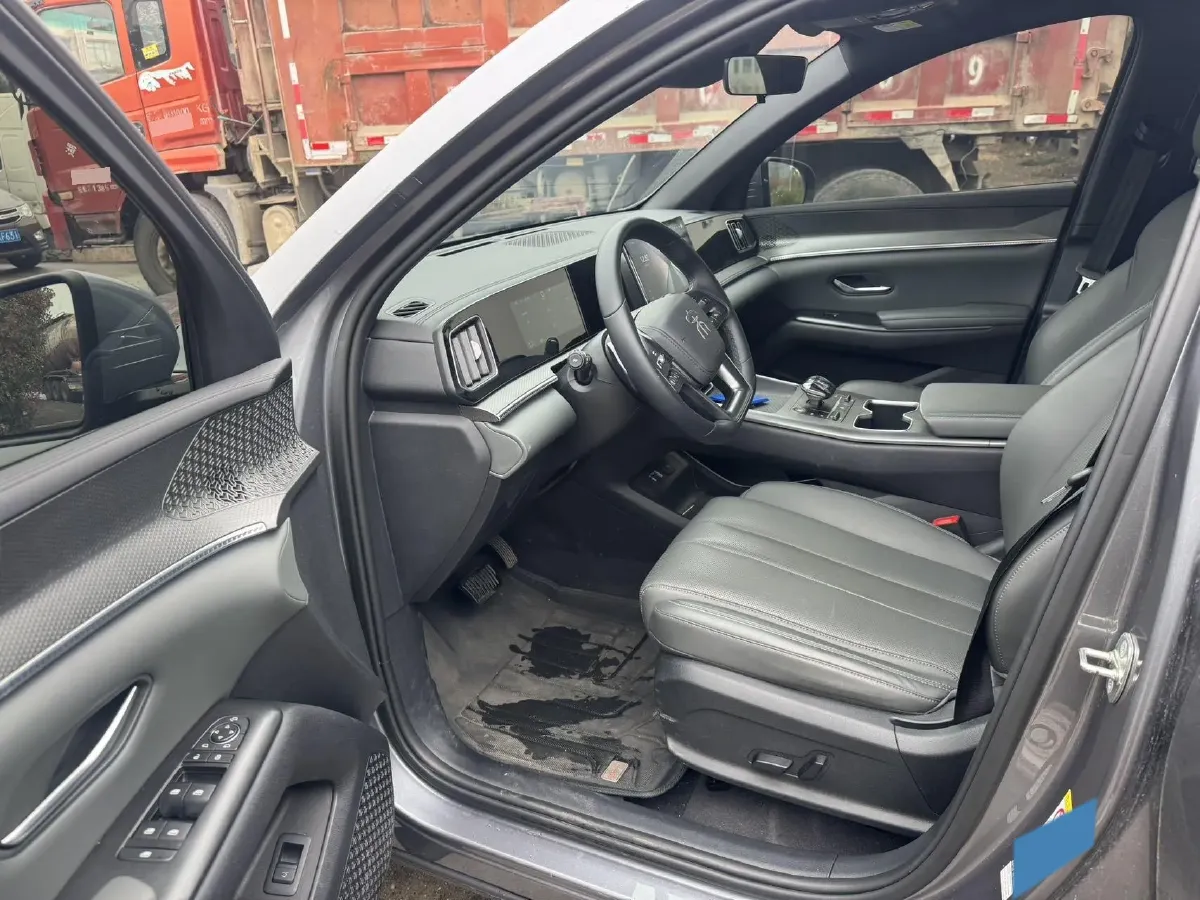 2025 BYD Song Pro 1.5L 101HP L4 E-CVT PHEV 18.3KWH,autocango,china used car exporter,china ev exporter,chinese used car exporter,chinese used ev exporter